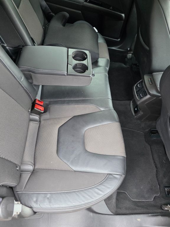 Grau Gebraucht 2018 Ford Mondeo ST Limousine | 11.800 € (Guter Preis) - Bild 1/4