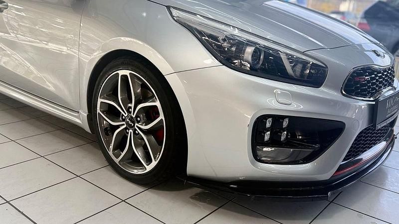 Gebraucht Kia Ceed GT-Track 204 PS (150 kW) 2016 Silber Kleinwagen