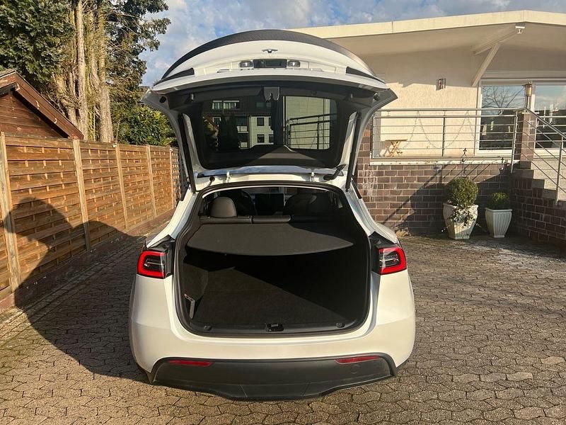 Gebraucht Tesla Model Y Performance 392 kW (534 PS) 2022 Weiß SUV