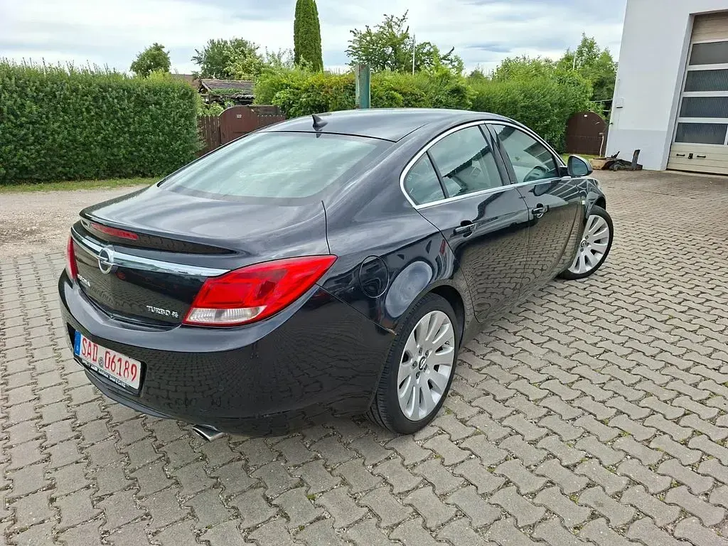 Gebraucht Opel Insignia Sport 220 PS (161 kW) 2008 Schwarz Limousine