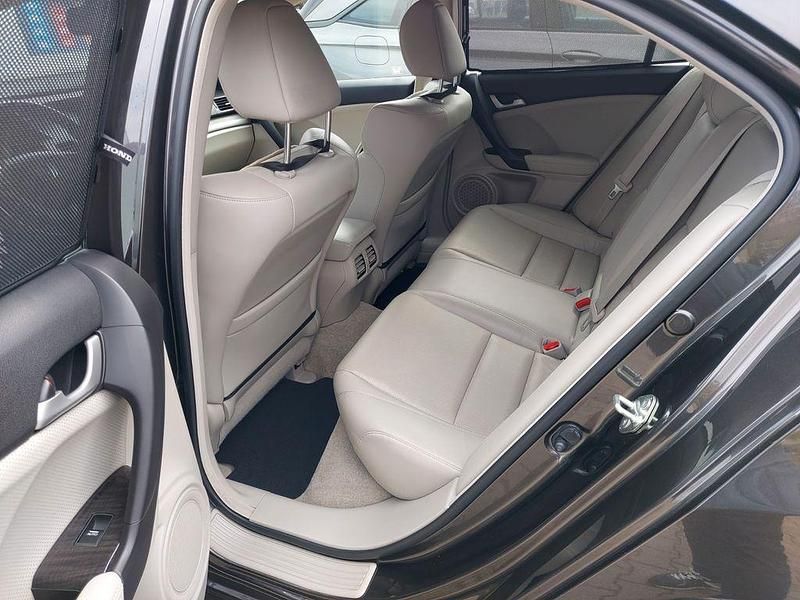 Gebraucht Honda Accord Executive 201 PS (147 kW) 2009 Grau Limousine
