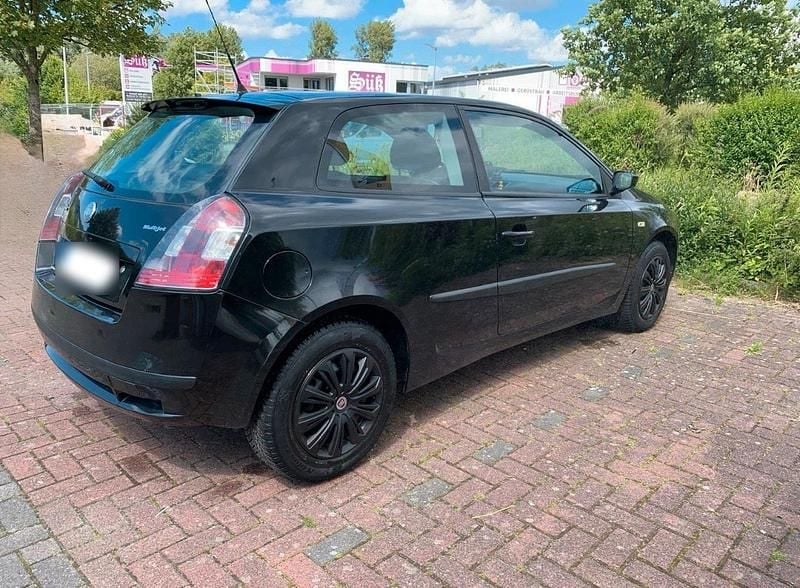 Gebraucht Fiat Stilo 120 PS (88 kW) 2006 Schwarz Coupé