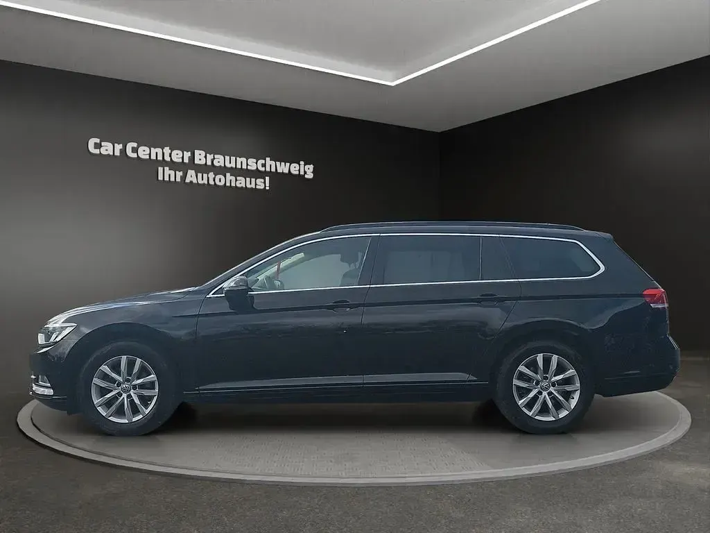 Gebraucht VW Passat Comfortline 150 PS (110 kW) 2015 Schwarz Kombi