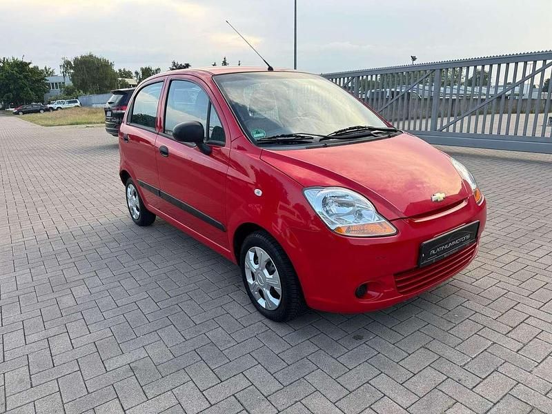 Super red (solid) Gebraucht 2009 Chevrolet Matiz Kleinwagen | 1.950 € (Fairer Preis) - Bild 1/4