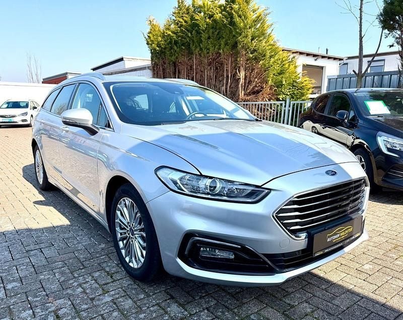 Gebraucht Ford Mondeo Titanium 150 PS (110 kW) 2022 Silber Kombi