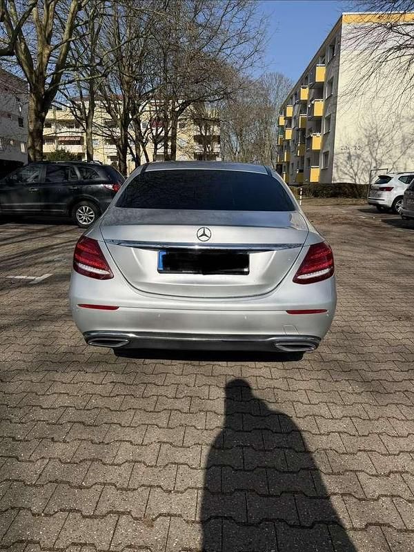 Gebraucht Mercedes E200 Exclusive 150 PS (110 kW) 2018 Silber Limousine