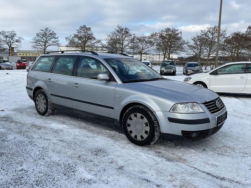Usata VW Passat 131 CV (96 kW) 2003 Argento Station wagon
