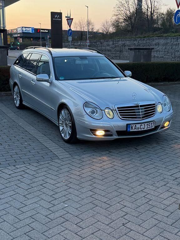 Gebraucht Mercedes E350 Avantgarde 292 PS (214 kW) 2008 Silber Kombi