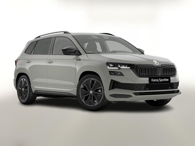 Stahlgrau Neu 2025 Skoda Karoq SUV | 41.554 € (Fairer Preis) - Bild 1/4