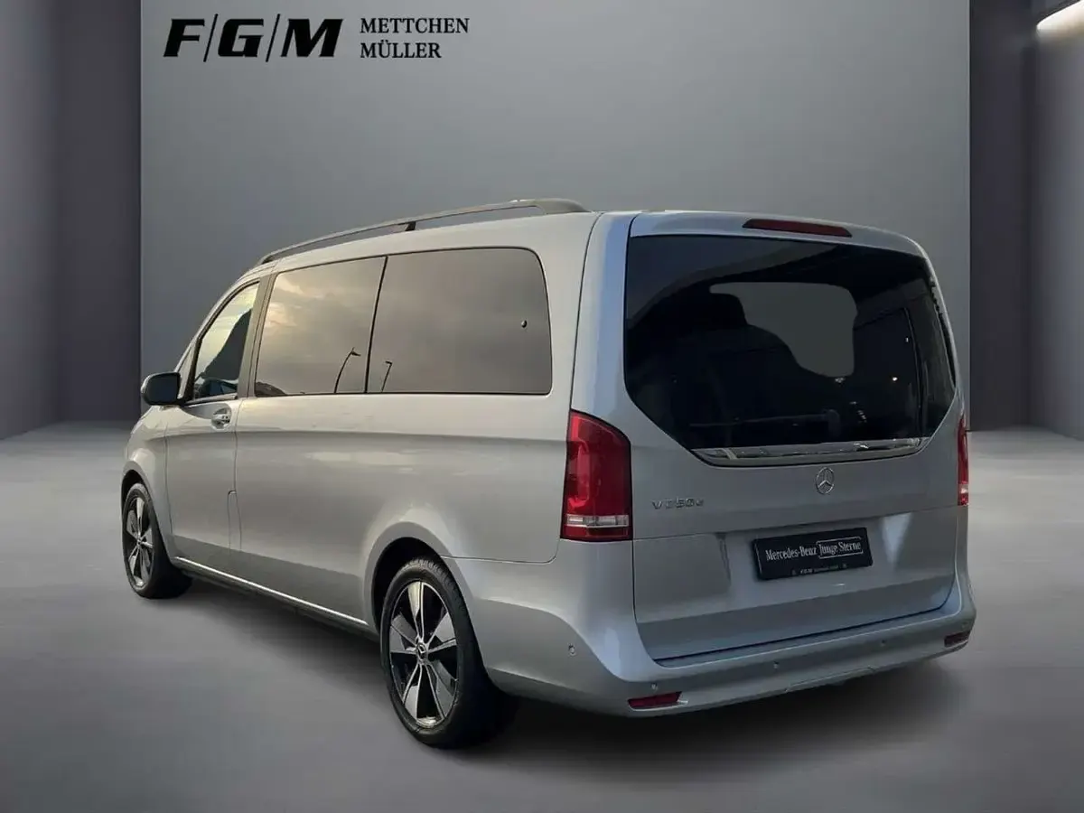 Gebraucht Mercedes V250 Edition 190 PS (139 kW) 2023 Brillantsilber Van / Kleinbus