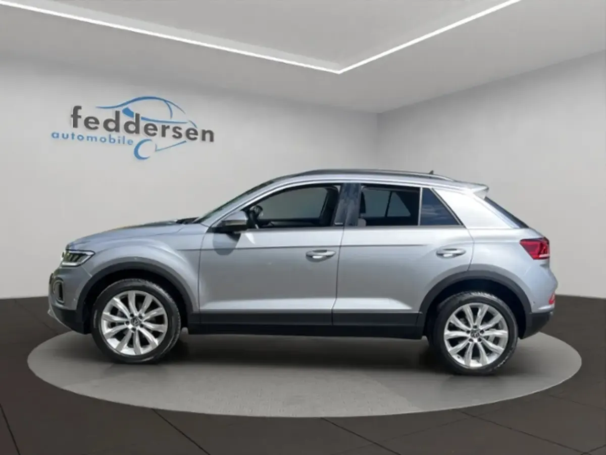 Gebraucht VW T-Roc Move 110 PS (80 kW) 2023 SUV