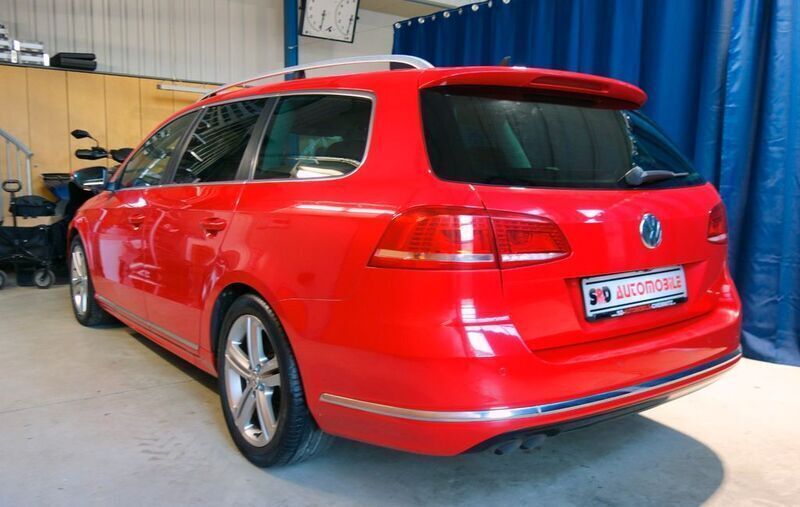 Gebraucht VW Passat R-line BlueMotion 177 PS (130 kW) 2013 Rot Kombi