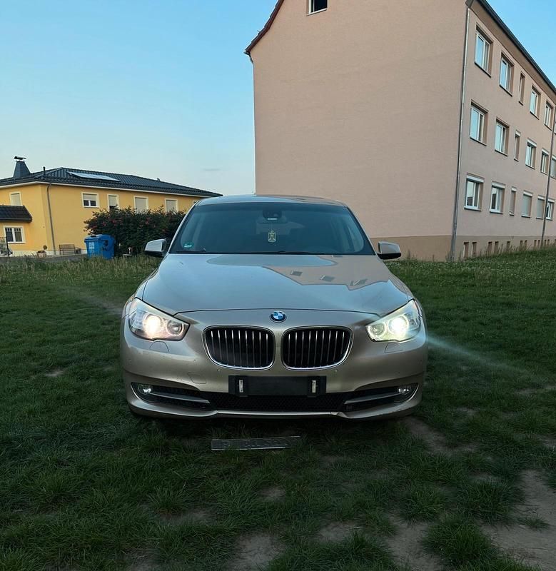 Gold Gebraucht 2010 BMW 530 Gran Turismo Limousine | 9.500 € (Guter Preis) - Bild 1/4