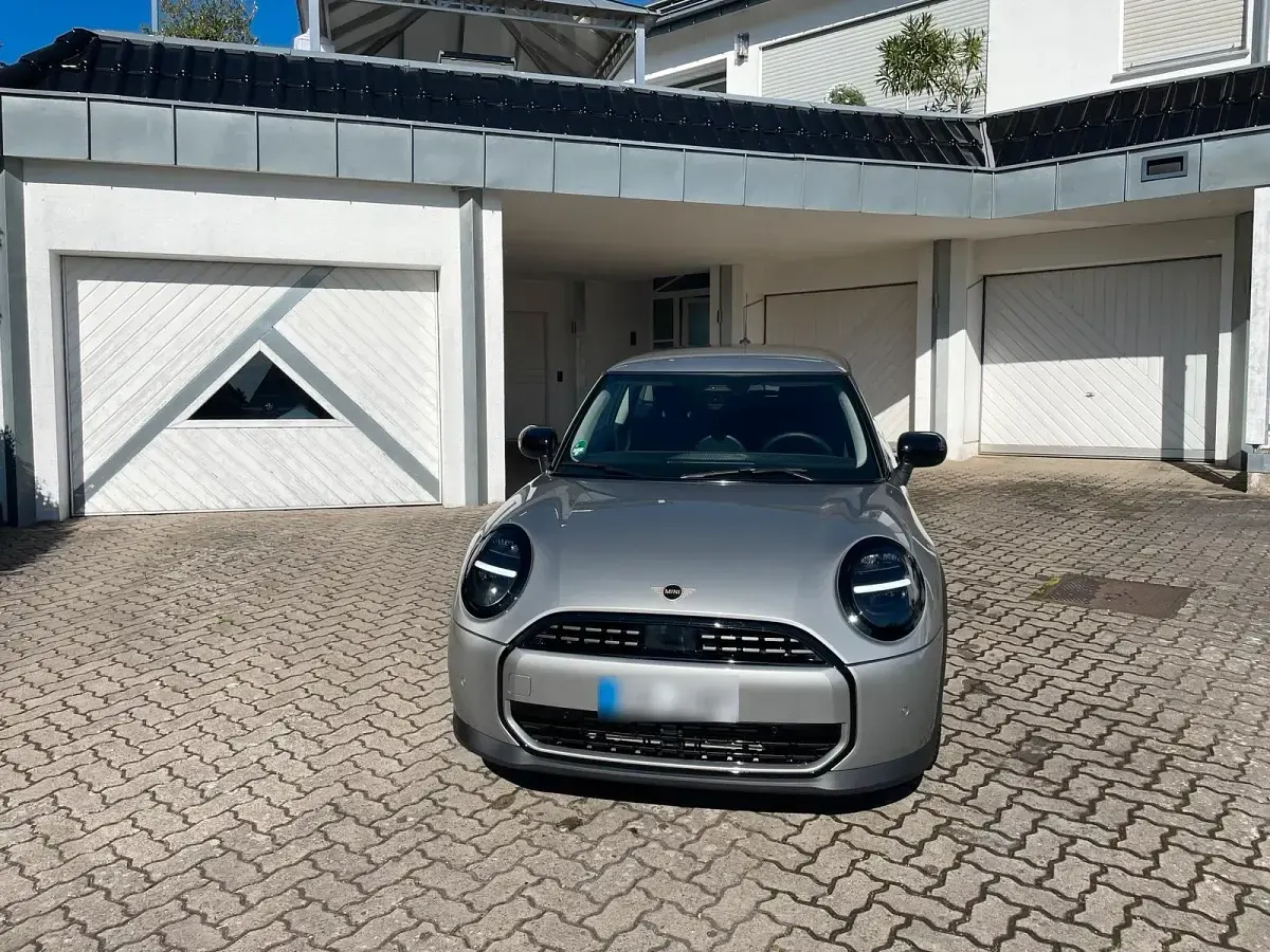 Gebraucht Mini Cooper Classic 156 PS (114 kW) 2024 Silber Kleinwagen