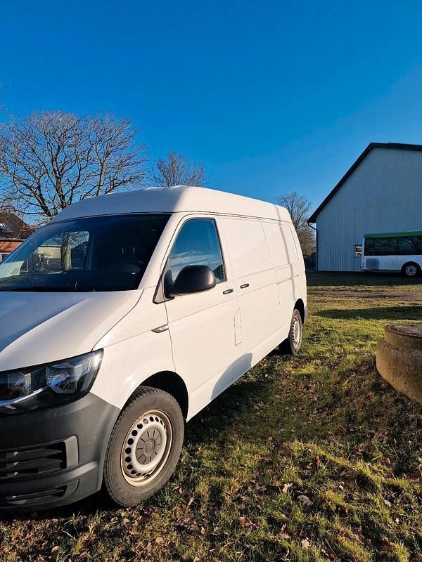 Gebraucht VW Transporter 150 PS (110 kW) 2019 Weiß Van