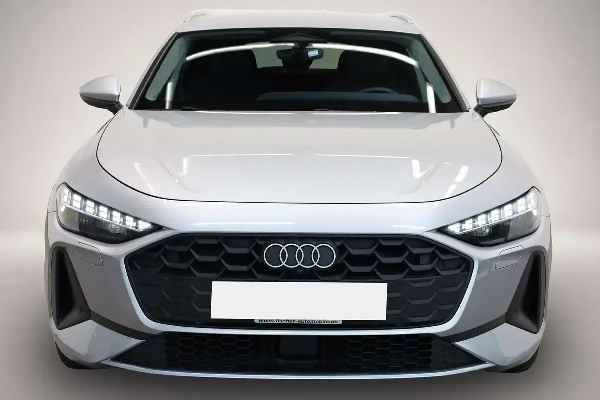 Gebraucht Audi A5 Advanced 204 PS (150 kW) 2025 Manufacturer Kombi