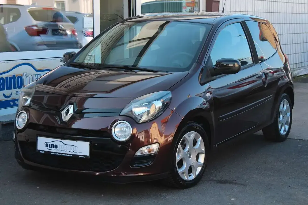 Używany Renault Twingo Dynamique 75 KM (55 kW) 2014 Brązowy Hatchback