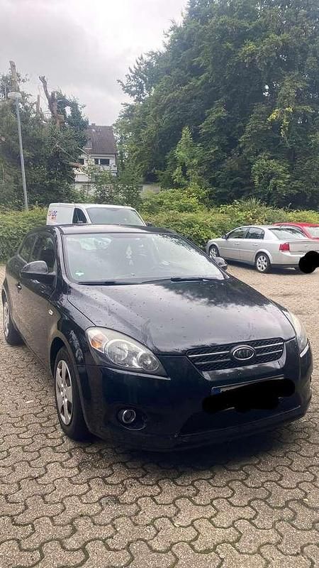 Gebraucht 2008 Kia Ceed Limousine | 2.900 € (Fairer Preis) - Bild 1/4
