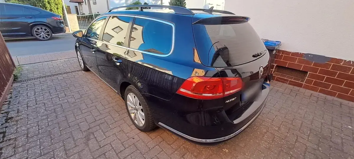 Gebraucht VW Passat 104 PS (76 kW) 2013 Blau Kombi