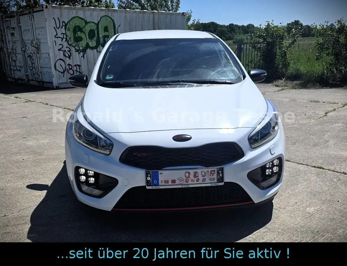Gebraucht Kia Ceed GT GT 204 PS (150 kW) 2014 Weiß Limousine