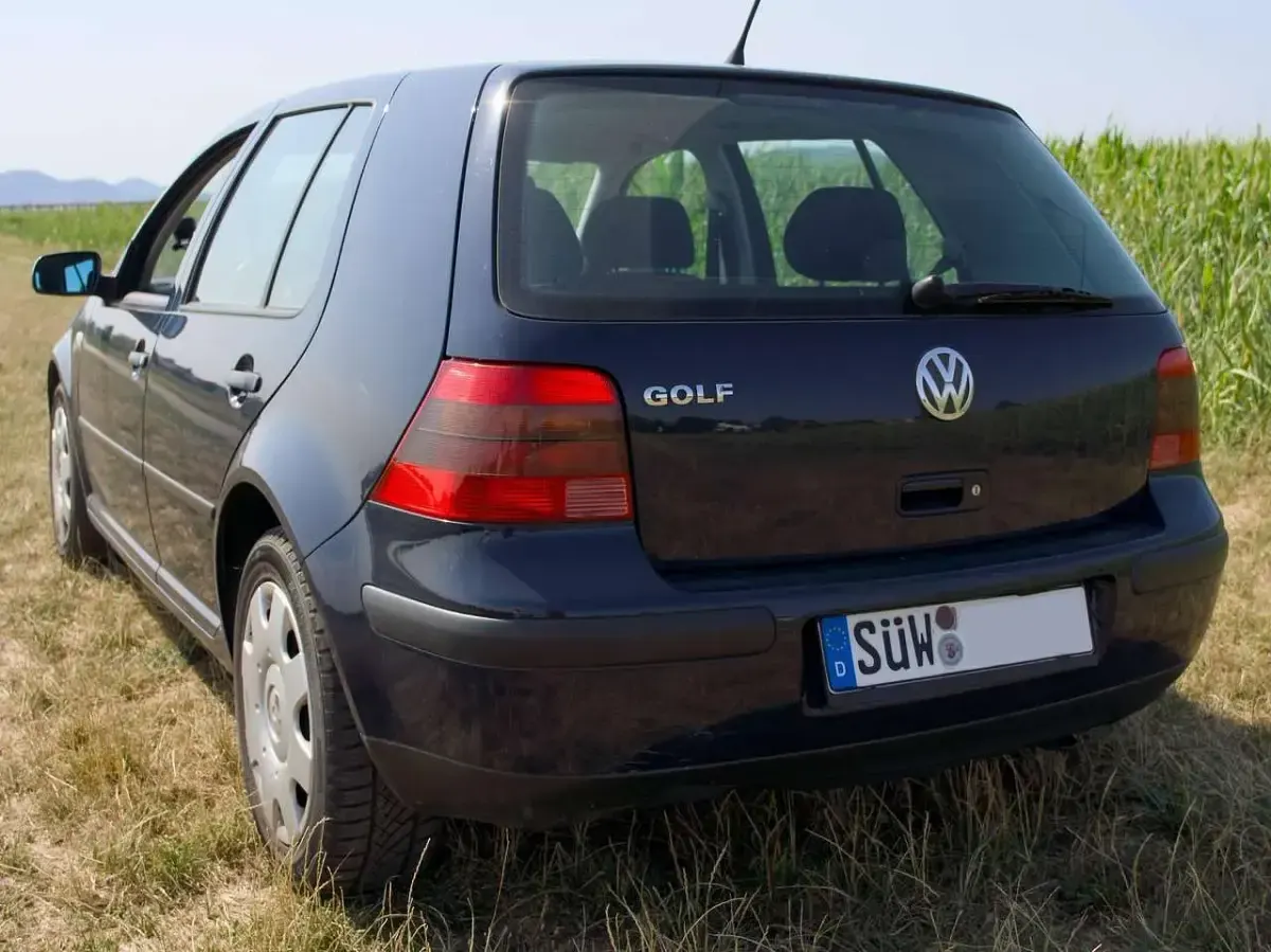 Gebraucht VW Golf IV Trendline 75 PS (55 kW) 2001 Blau Kleinwagen