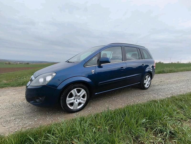 Gebraucht Opel Zafira 120 PS (88 kW) 2010 Blau Van / Kleinbus