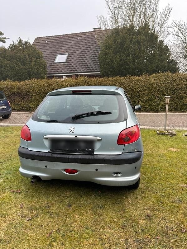 Gebraucht Peugeot 206 75 PS (55 kW) 2006 Silber Kleinwagen