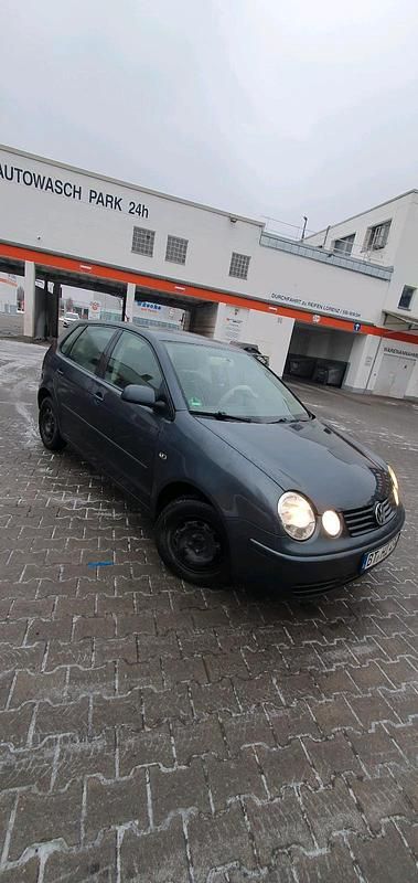 Gebraucht VW Polo 75 PS (55 kW) 2004 Grau Kleinwagen
