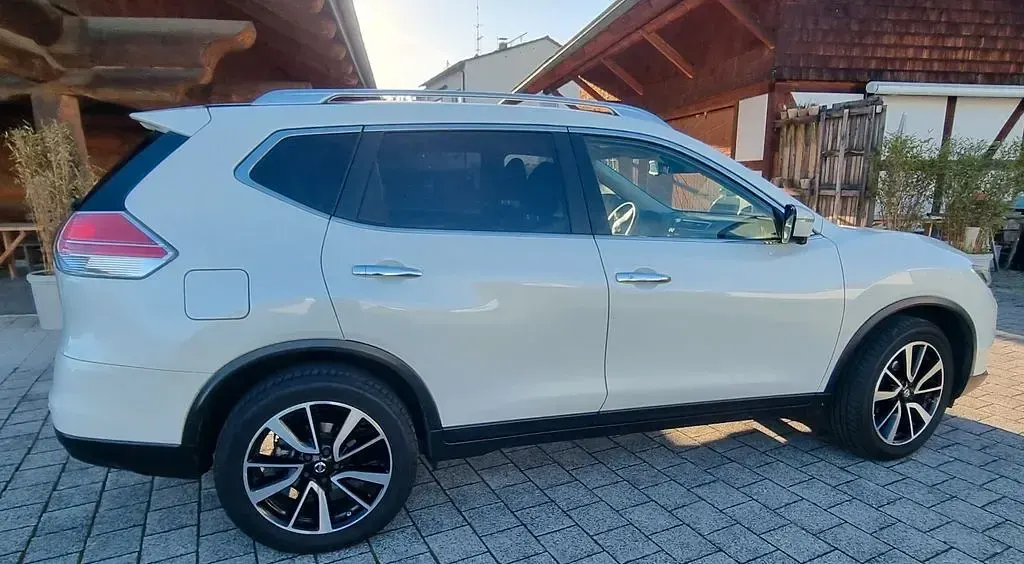 Gebraucht Nissan X-Trail Acenta 131 PS (96 kW) 2015 Weiß SUV