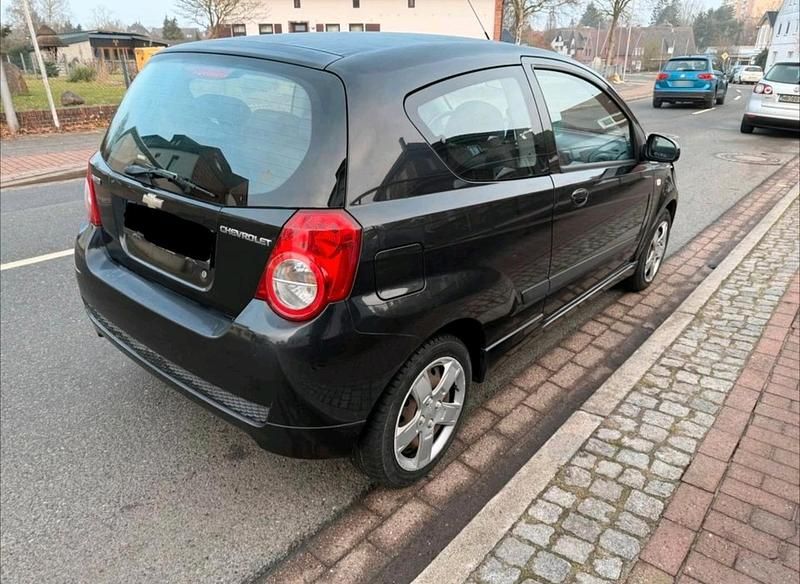 Gebraucht Chevrolet Aveo 101 PS (74 kW) 2009 Schwarz Kleinwagen