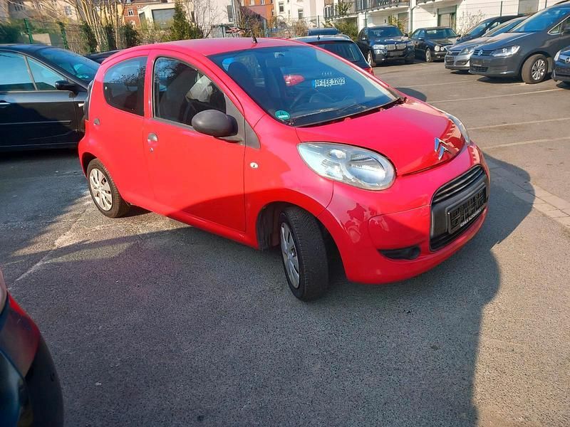 Gebraucht Citroën C1 70 PS (51 kW) 2008 Rot Kleinwagen