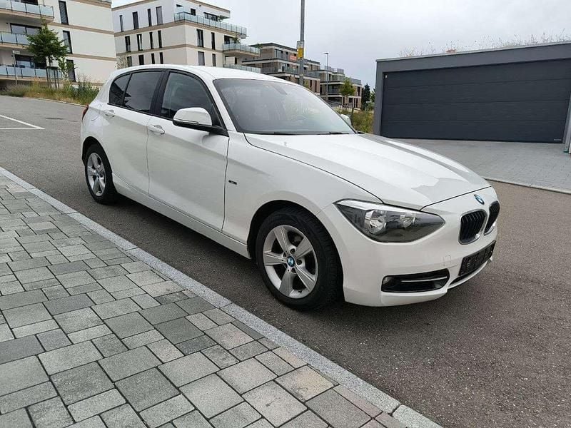 Weiß Gebraucht 2014 BMW 116 Efficient Dynamics Kleinwagen | 7.500 € (Guter Preis) - Bild 1/4