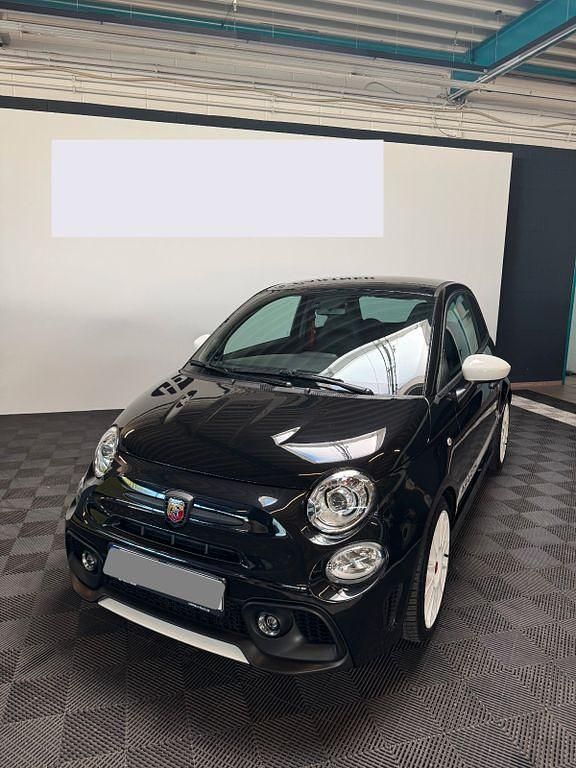 Gebraucht Abarth 695 Esseesse 179 PS (131 kW) 2022 Schwarz Kleinwagen