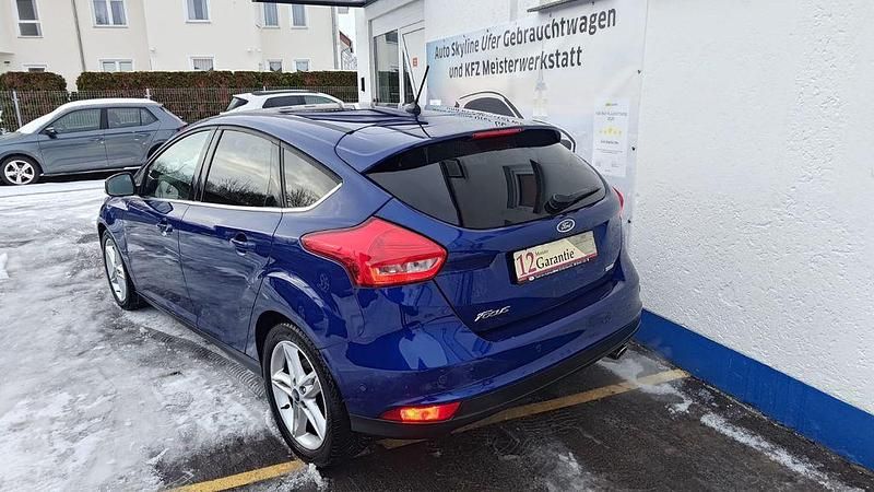 Gebraucht Ford Focus Titanium 150 PS (110 kW) 2018 Indicblau metallic Limousine