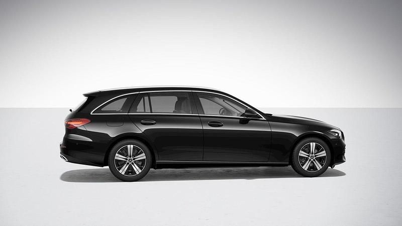 Gebraucht Mercedes C180 Avantgarde 170 PS (125 kW) 2022 Schwarz Kombi