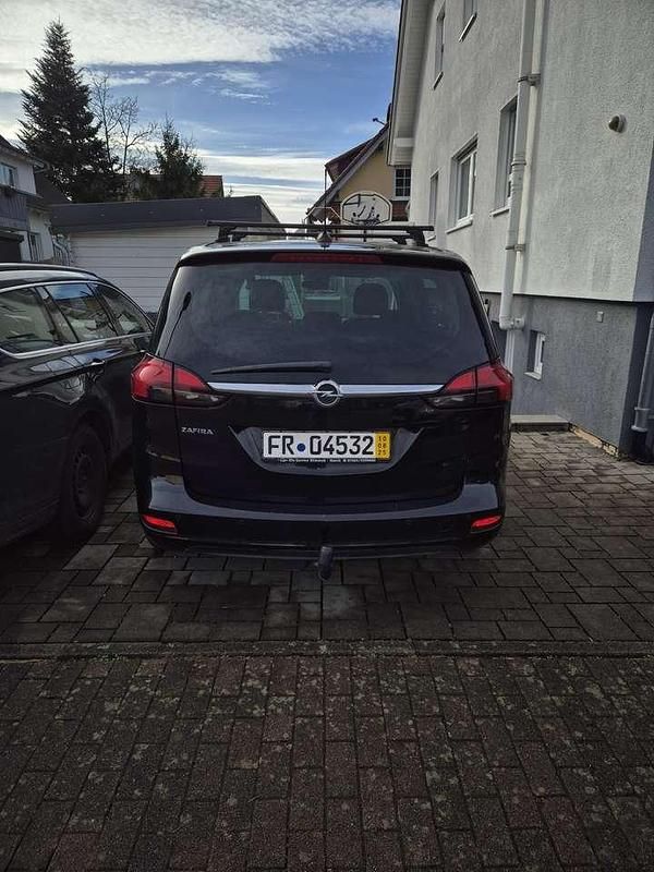 Schwarz Gebraucht 2018 Opel Zafira Van / Kleinbus | 11.499 € (Superpreis) - Bild 1/4