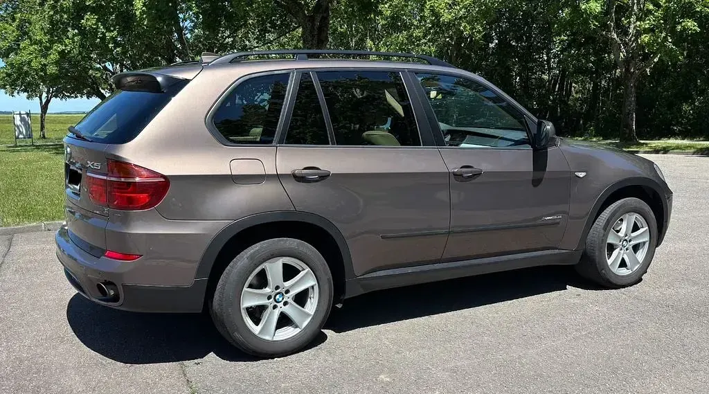 Gebraucht BMW X5 245 PS (180 kW) 2011 Braun SUV