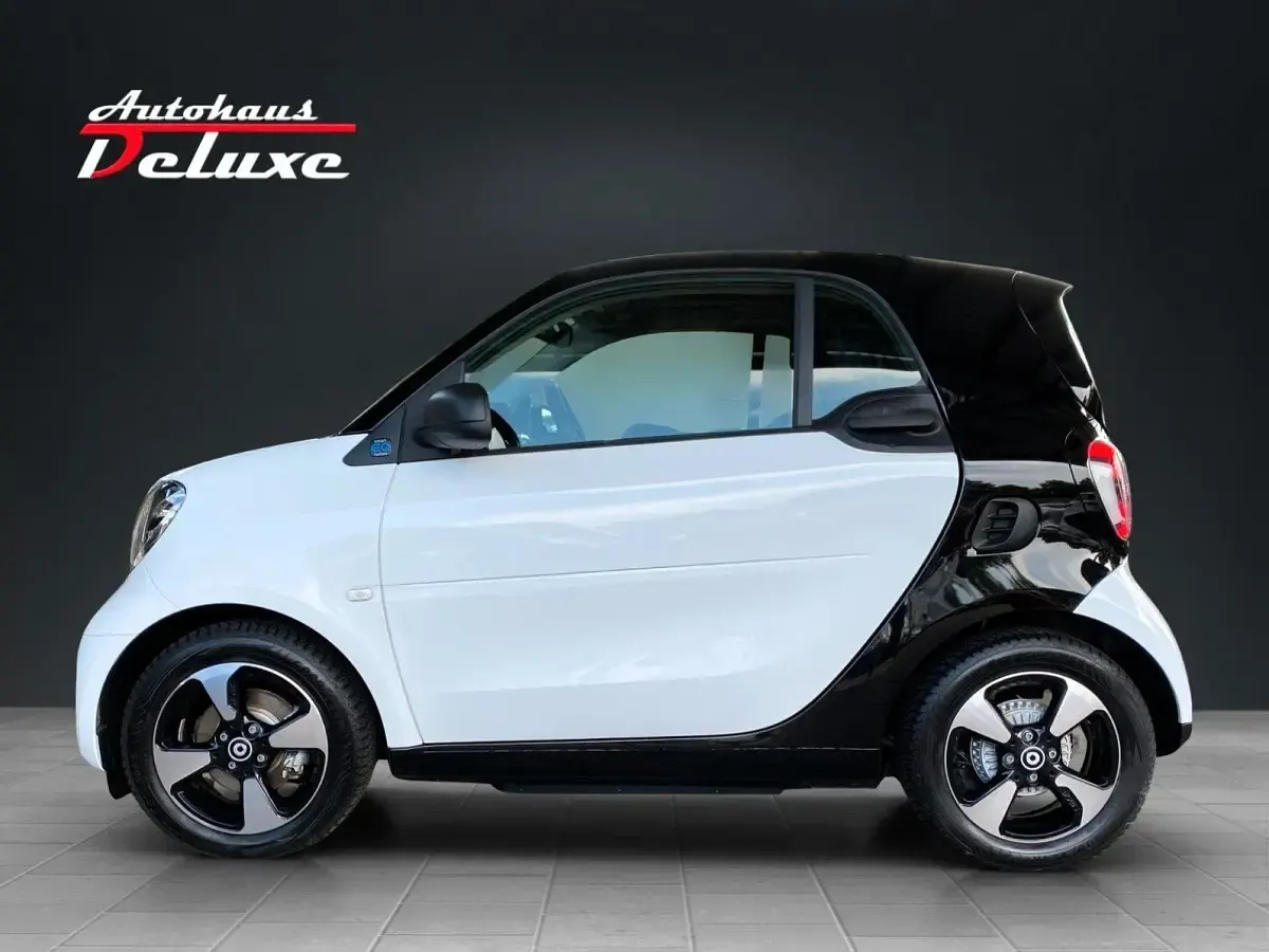 Gebraucht Smart ForTwo Coupé 60 kW (82 PS) 2022 Weiß Coupé