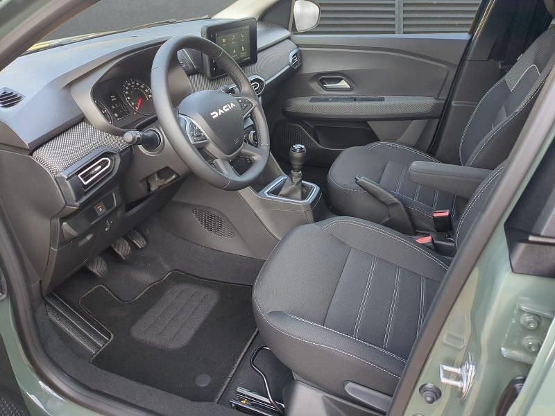 Neu Dacia Jogger Expression 110 PS (80 kW) 2025 Grau Van / Kleinbus
