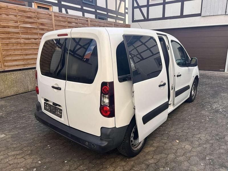 Gebraucht Citroën Berlingo 99 PS (72 kW) 2016 Weiß Van / Kleinbus