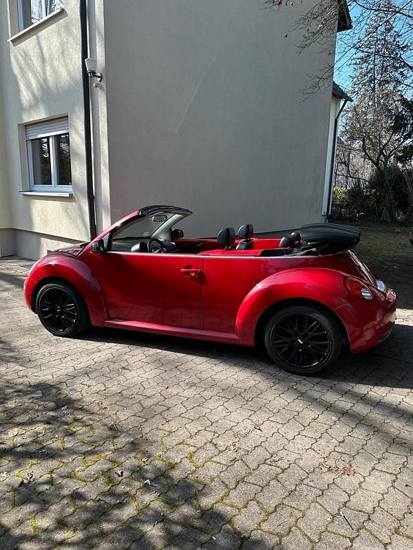 Gebraucht VW New Beetle 116 PS (85 kW) 2007 Rot Kleinwagen