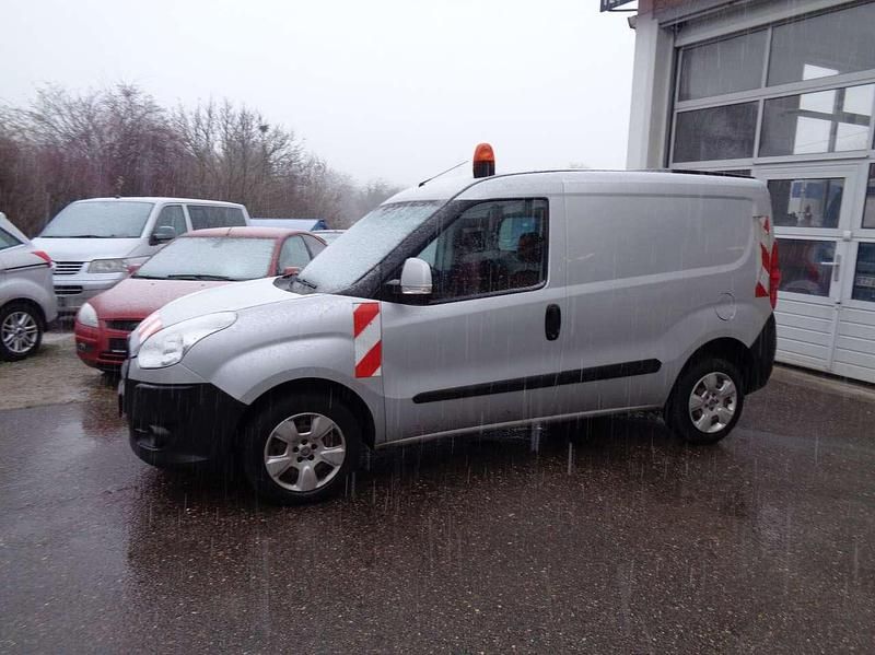 Gebraucht Fiat Doblò 101 PS (74 kW) 2010 Other Van / Kleinbus