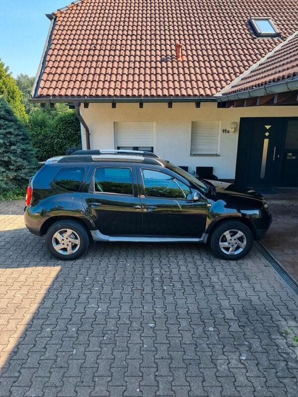 Schwarz Gebraucht 2013 Dacia Duster SUV | 7.000 € - Bild 1/4