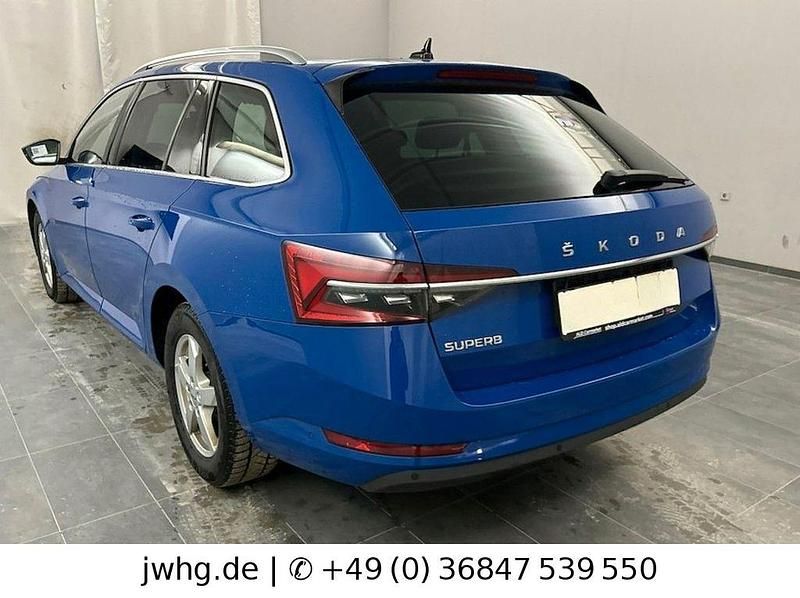Gebraucht Skoda Superb Style 150 PS (110 kW) 2022 Blau Kombi