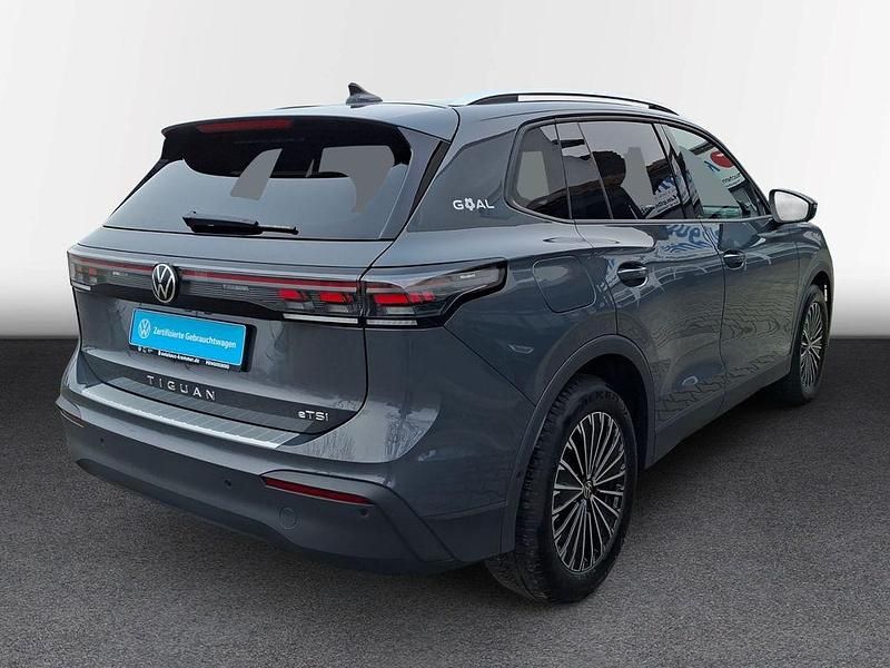 Gebraucht VW Tiguan Goal 150 PS (110 kW) 2025 Grau SUV