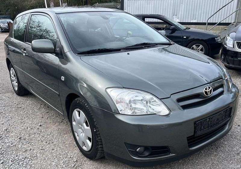 Grün Gebraucht 2006 Toyota Corolla Limousine | 2.100 € (Guter Preis) - Bild 1/4
