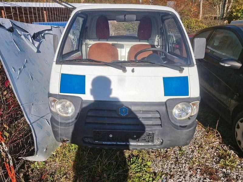 Weiß Gebraucht 2006 Piaggio Porter Kombi | 3.490 € - Bild 1/4