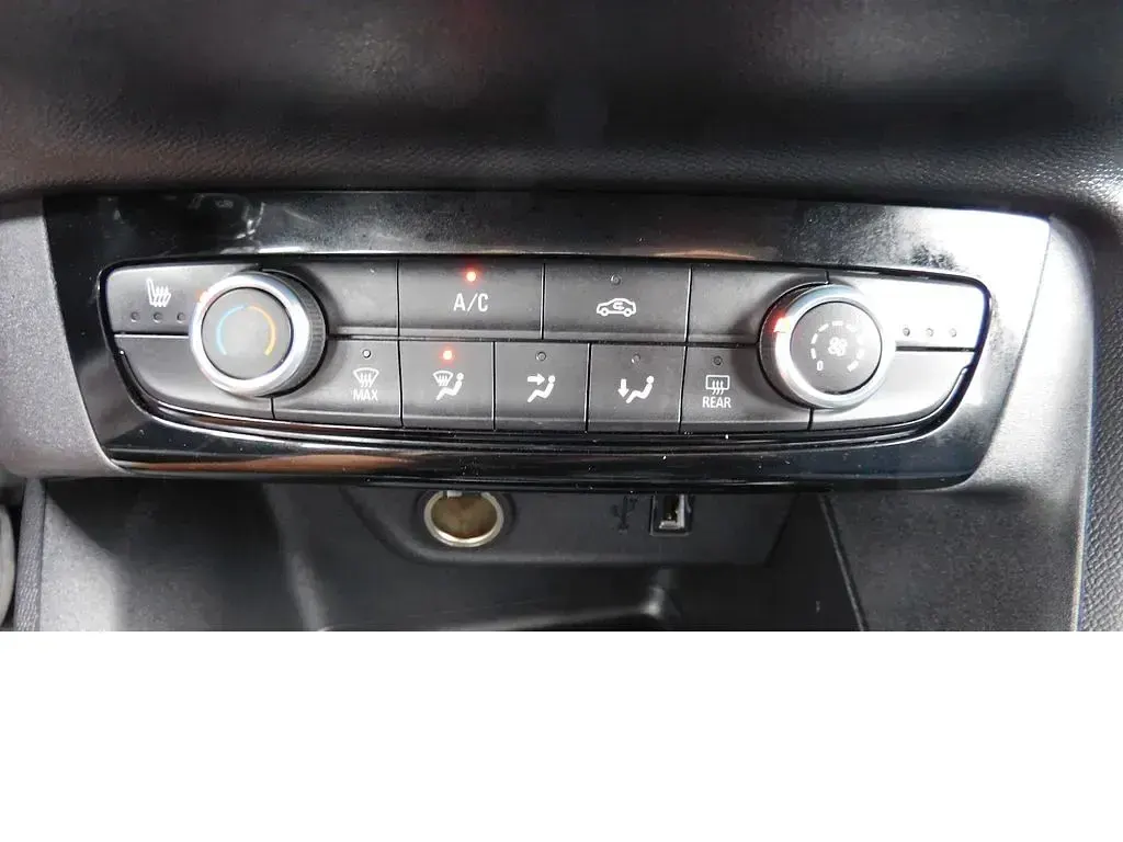 Gebraucht Opel Corsa Elegance 75 PS (55 kW) 2023 Silber Kleinwagen