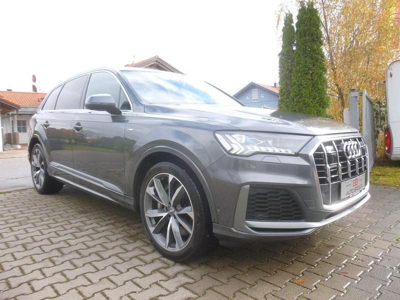 Grau Gebraucht 2020 Audi Q7 S-Line SUV | 38.900 € (Superpreis) - Bild 1/4