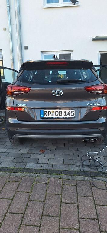 Braun Gebraucht 2019 Hyundai Tucson Style SUV | 17.000 € (Guter Preis) - Bild 1/4